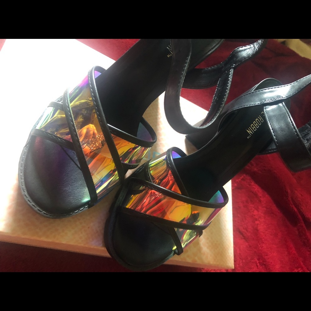 Black Heels - Picture 3 of 7